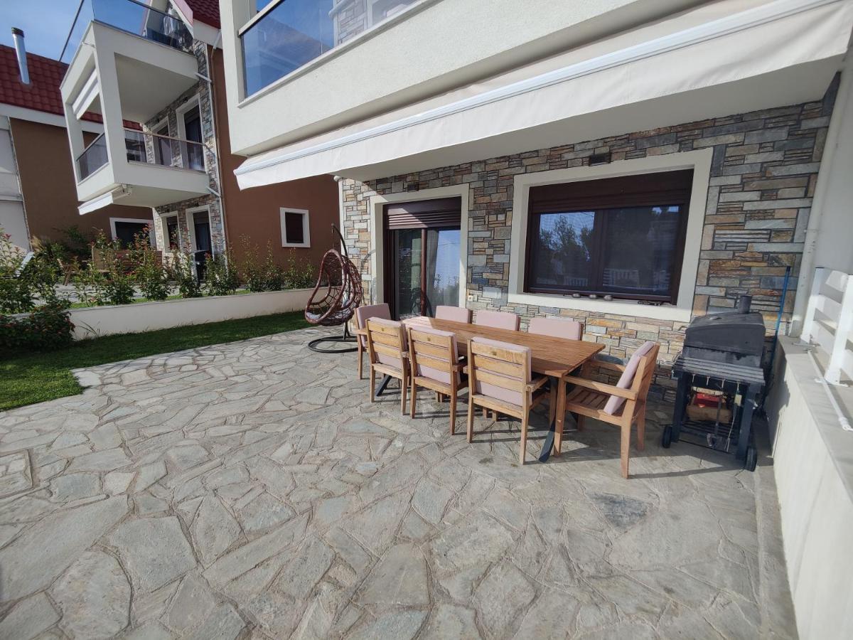 Villa Cassiopeia นิกิติ ภายนอก รูปภาพ